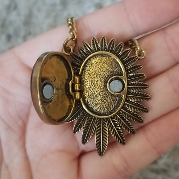 Earthbound necklace - Picture 3 of 3